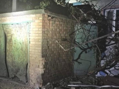 Ворог 9 разів вдарив по Нікопольському району: пошкоджені житлові будинки та сонячна електростанція
