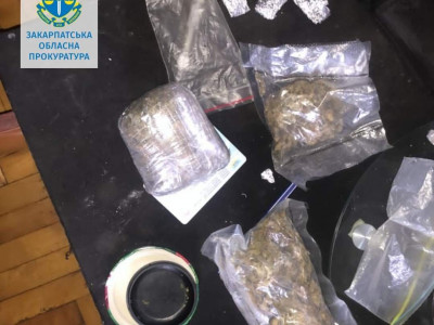 На Берегівщині трьом підозрюваним у наркоторгівлі обрали запобіжні заходи