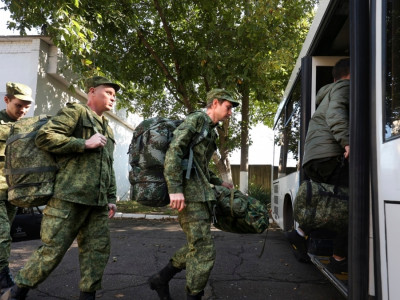 Росіяни масово звертаються на гарячу лінію для здачі в полон Україні через мобілізацію – ГУР