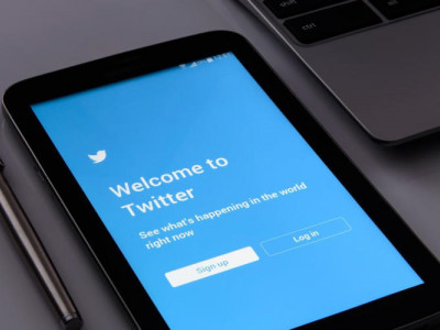 Ілон Маск зізнався, що хоче створити на базі Twitter супердодаток «X»