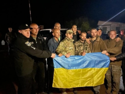 Наші воїни вдома: повний список 215 захисників України, яких звільнили з російського полону