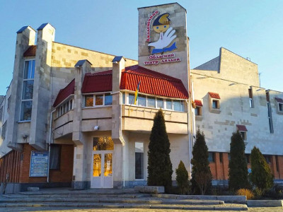 Із початку повномасштабної війни актори обласного театру ляльок зіграли 240 вистав у громадах Полтавщини