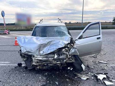 ДТП на Полтавщині: вантажний автомобіль зіткнувся із легковиком