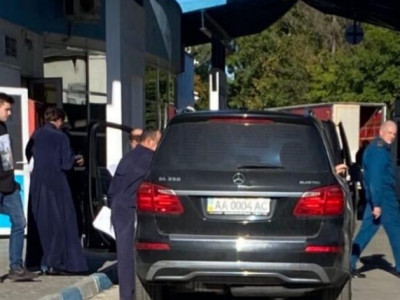Колишній настоятель волинського храму МП намагався вивезти церковне майно (ФОТО)