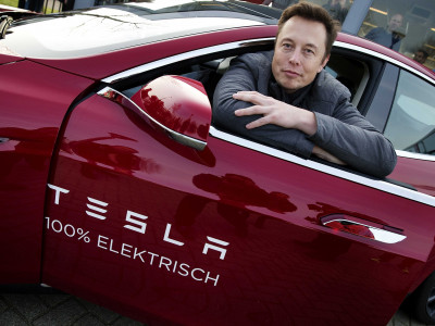 Акції Tesla впали через висловлювання Ілона Маска про Крим