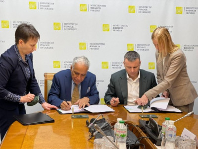 Україна взяла пільговий кредит в 530 млн дол. від Світового банку: спрямує на бюджетні виплати
