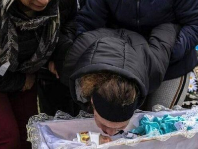 На Запоріжжі поховали немовля, якого вбила російська ракета