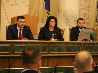Голові ЛОР та її двом заступникам погодили зарплати та премії на 2023 рік