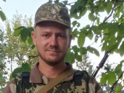 Відважний воїн Шевченко з Мелітополя перевіз сімʼю до Хотина, а сам загинув на фронті