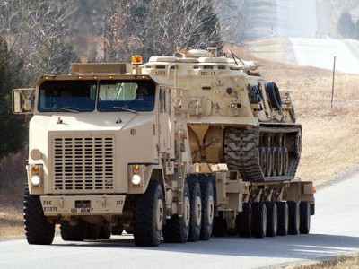 Німеччина передала Україні Oshkosh М1070