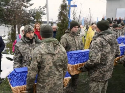 На Тернопільщині поховали рештки бійців УПА, які було виявлено в братській могилі (відео)