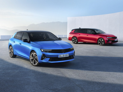 Opel Astra стала електрокаром