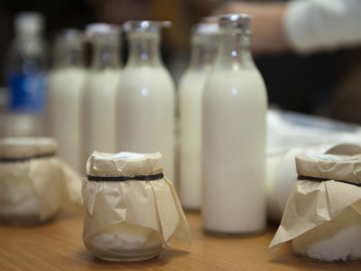 Історик розповів, чому в СРСР був дефіцит молока і молочних продуктів