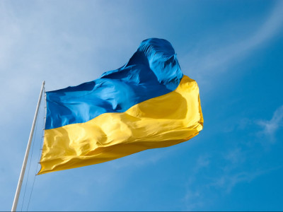 Захисники підняли перший прапор України на лівому березі Херсонщини. Відео