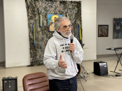 «У вас ще є пам‘ятник Котляревському», — Ярослав Грицак про історичні пам’ятники Полтави та історію України загалом