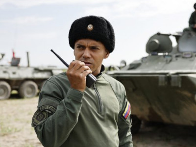 Росіяни панікують: на кордоні з Україною почали зводити укріплення