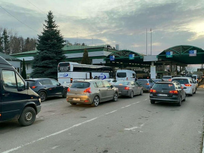 На кордоні з Польщею - черги з 250 авто та 80 пішоходів