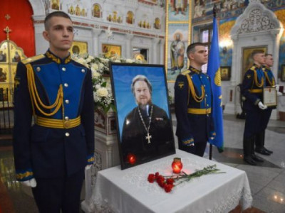Путін дав звання героя попу, який закликав росіянок більше народжувати, щоб відправляти дітей на війну
