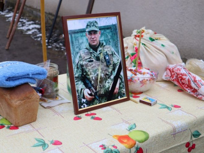 Громада на Хмельниччині провела в останню путь загиблого під Бахмутом військового