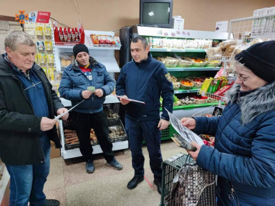 На Берегівщина рятувальники звернулись до місцевих, аби запобігти пожежам та попередити загорання у житловому секторі
