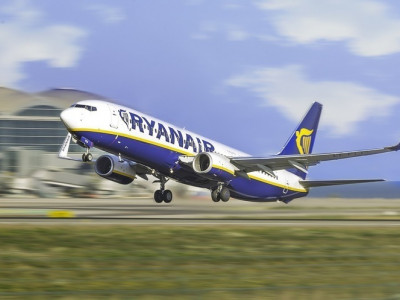 Ryanair наймає український персонал, щоб бути готовою повернутися в Україну після війни