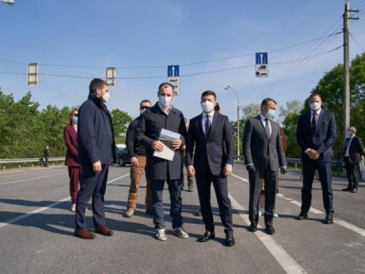 “Слуги народу” хочуть передати 53 мільярди на відновлення головному “дорожнику” Зеленського