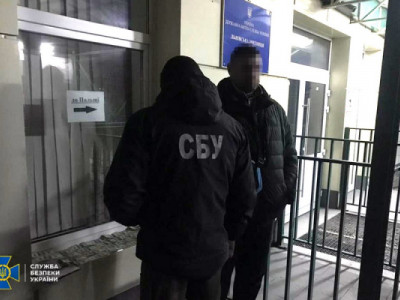 Двоє прикарпатців за $3500 допомагали тікати від армії - їх подвиги викрили правоохоронці