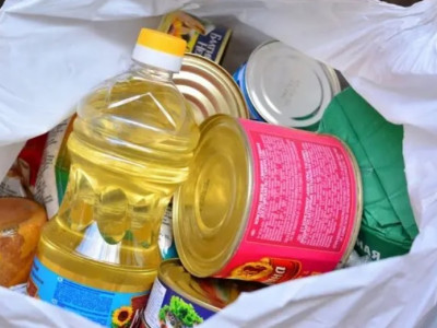 Деякі українці можуть безкоштовно отримати набір продуктів