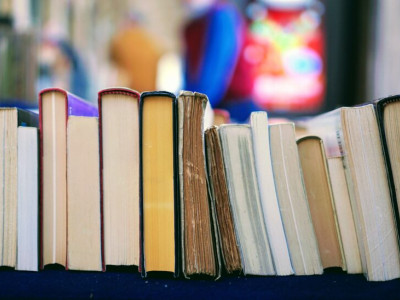 На тимчасово окупованих територіях росіяни вилучають українські книжки та спалюють їх у котельнях, – ЦНС