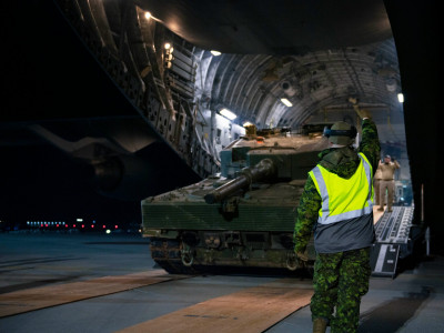 До Польщі прибув перший танк Leopard 2 для України