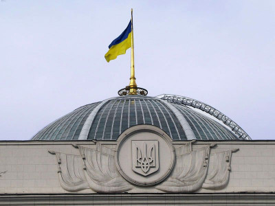 Рада продовжила воєнний стан та мобілізацію