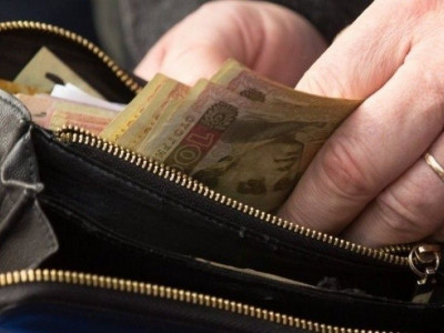 Вирощувати можна, їсти заборонено: в Україні штрафують навіть продавців домашньої черемші