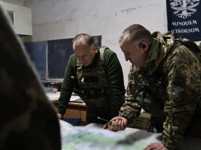Бахмут потрібен, щоб підготуватися до контрнаступу, - генерал Сирський