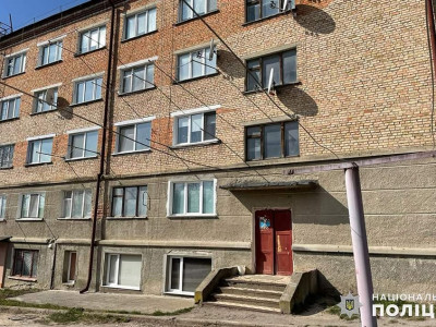 На Хмельниччині жінка зарізала свого співмешканця та намагалась приховати причетність до злочину