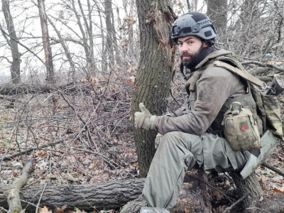 «Дружина товариша хотіла череп українця»: Як росіяни знайшли та показували останки бійця з «Азовсталі»