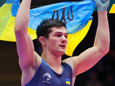 Українці виграли 3 медалі на молодіжному ЧЄ-2023 з вільної боротьби