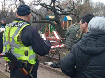 У Подільському районі столиці в руках 29-річного чоловіка здетонувала граната