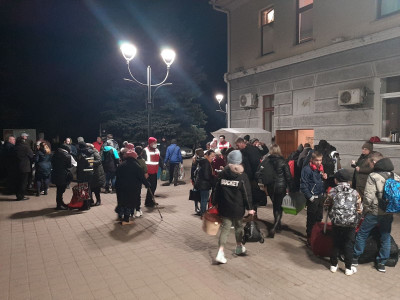 33 людини приїхали евакуаційним потягом у село на Уманщині