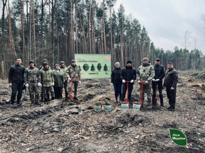 На Ратнівщині прикордонники з лісівниками висаджували новий ліс