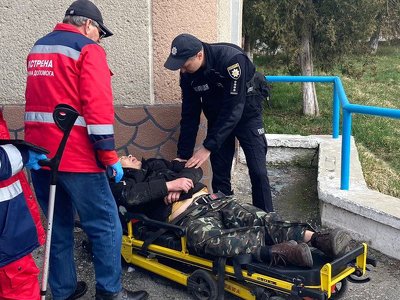 У Бережанах жінка вибігла перед авто поліції та просила запобігти трагедії