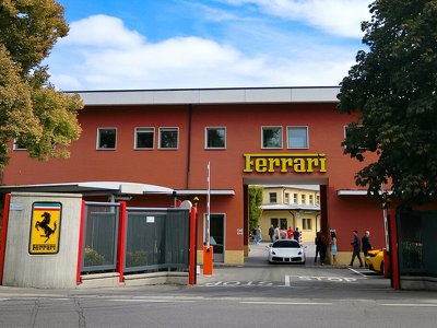 Хакери зламали базу даних Ferrari та вимагають за неї викуп