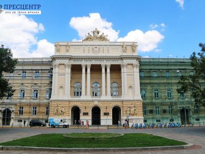 Реставраторів головного корпусу Львівського університету підозрюють у розкраданні коштів