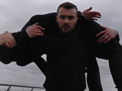 Моторошно: Анна Різатдінова вразила мережу танцем на місцях ракетних обстрілів