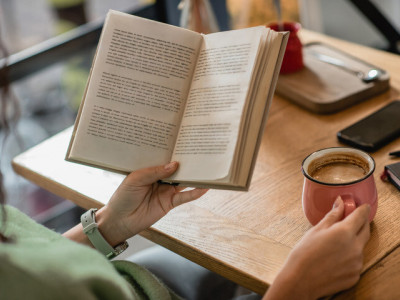 Три книги, які варто прочитати в дорослому віці