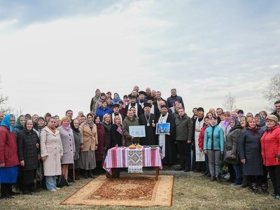 Митрополит Епіфаній передав будматеріали для відбудови зруйнованого окупантами храму