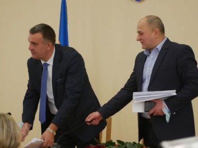 В робочий час міський голова Бучача та його заступник святкували день народження у місцевому ресторані