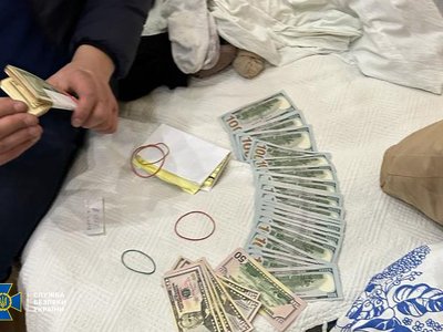 В Одеській області затримали співробітників Головного управління Держпродспоживслужби, які вимагали гроші з учасників “зернової угоди”