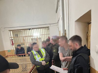 Шахрайство за стінами СІЗО у Чорткові на Тернопільщині