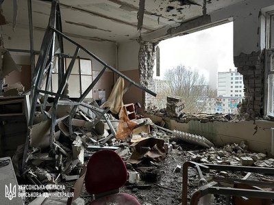 Росіяни вдарили по лікарні в Херсоні