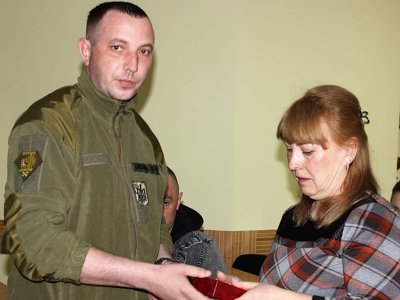 На Рівненщині орденом «За мужність» відзначили захисника Максима Гнатюка (посмертно)